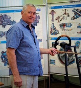 Инструктор 4 автошколы «Курьер»